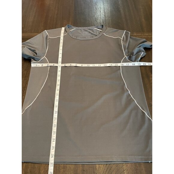 Patagonia Men’s Gray Quick Dry Short Sleeve Crew Neck Activewear Shirt SZ Medium - Picture 3 of 4